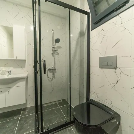 F48 Homes Apartment *